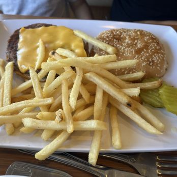 Heavenly Pancakes - Cheese Burger - Breakfast & Brunch Near Me - San Fernando, California Heavenly Pancakes - Cheese Burger - Breakfast & Brunch Near Me - San Fernando, California