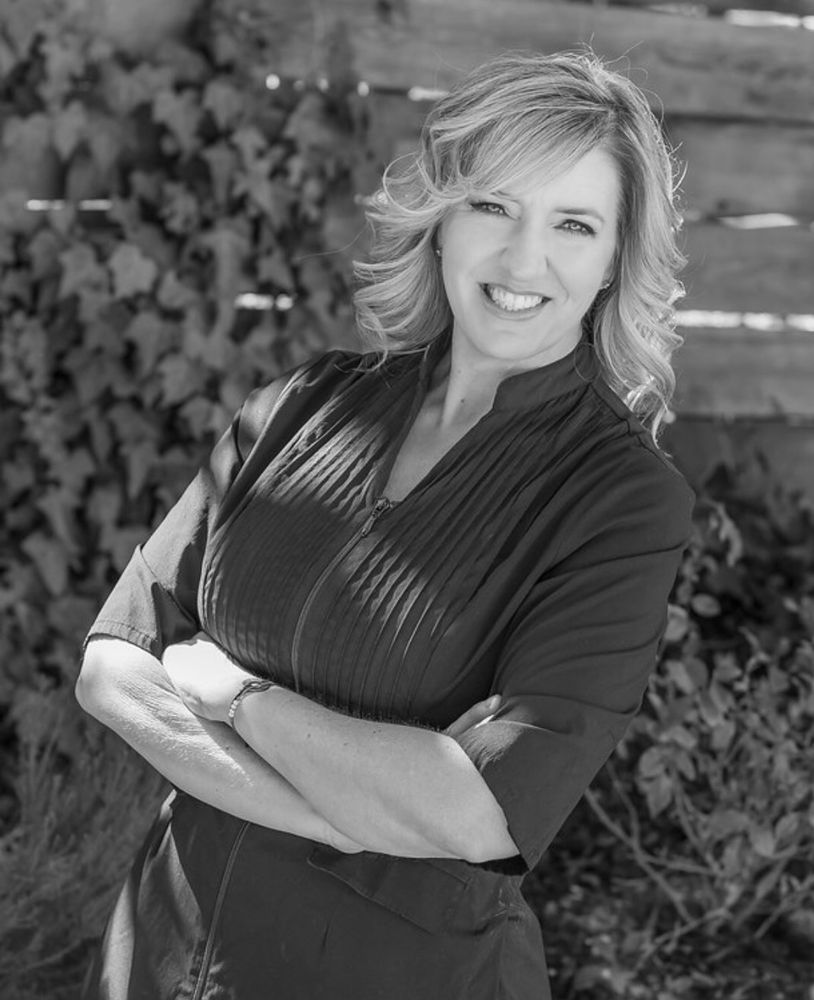 Wendy Sula Skin + Brows Logo