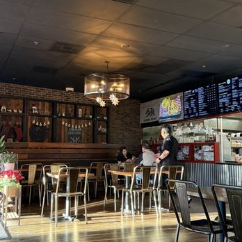 Ribbro Bbq - Eating area - Barbeque Near Me - Foothill Ranch, California