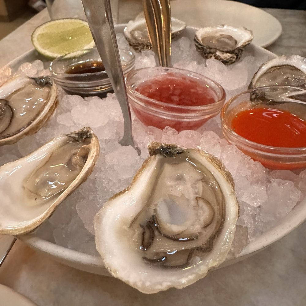 Este - half dozen oysters - Seafood Near Me - Austin, Texas Este - half dozen oysters - Seafood Near Me - Austin, Texas