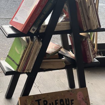 Mi Vida en Bici - Books to borrow - Cafeteria Near Me - México, D.F., DIF Mi Vida en Bici - Books to borrow - Cafeteria Near Me - México, D.F., DIF