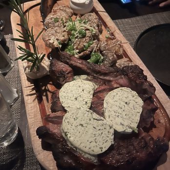 Al's Steakhouse - Seafood Near Me - Ottawa, Ontario
