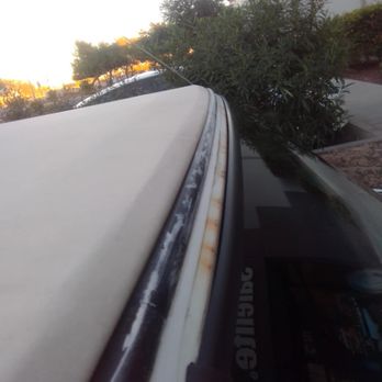 Safelite AutoGlass - Closer look of 1/8" gap on top and the markings of the old rubber frame. Water and ice formation will destroy the glass and metal frame. - Auto Glass Services Near Me - Las Vegas, Nevada Safelite AutoGlass - Closer look of 1/8" gap on top and the markings of the old rubber frame. Water and ice formation will destroy the glass and metal frame. - Auto Glass Services Near Me - Las Vegas, Nevada