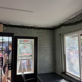 Papi’s Ohana - Inside, I loved all the Bible verses written on the walls - Pizza Near Me - Lahaina, Hawaii Papi’s Ohana - Inside, I loved all the Bible verses written on the walls - Pizza Near Me - Lahaina, Hawaii