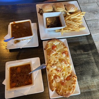 Streetside Grille - New American Near Me - Suttons Bay, Michigan