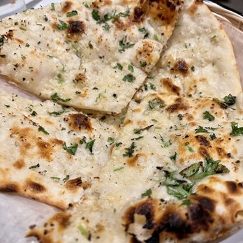 Mehak Indian Kitchen & Bar - Garlic Naan @ColumbusFoodDude - Indian Near Me - Columbus, Ohio