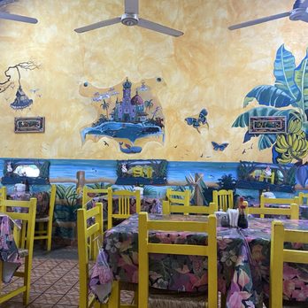 Planeta Vegetariano - Seating inside - Vegetarian Near Me - Puerto Vallarta, JAL Planeta Vegetariano - Seating inside - Vegetarian Near Me - Puerto Vallarta, JAL