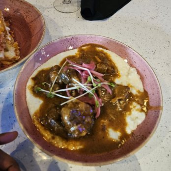 Just Brunch Breakfast Bar - Oxtail and Grits - Breakfast & Brunch Near Me - Duluth, Georgia