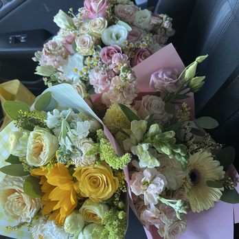 Love's Flowers - Flowers - Florists Near Me - Los Angeles, California