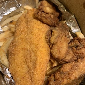 Wings on Wheels - Fisherman's basket - yummy and hit the spot! - Chicken Wings Near Me - Fairfield, California