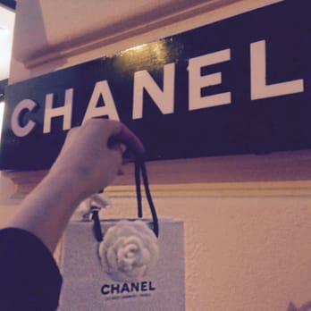 Chanel - Cosmetics & Beauty Supply Near Me - Paris, 75 Chanel - Cosmetics & Beauty Supply Near Me - Paris, 75