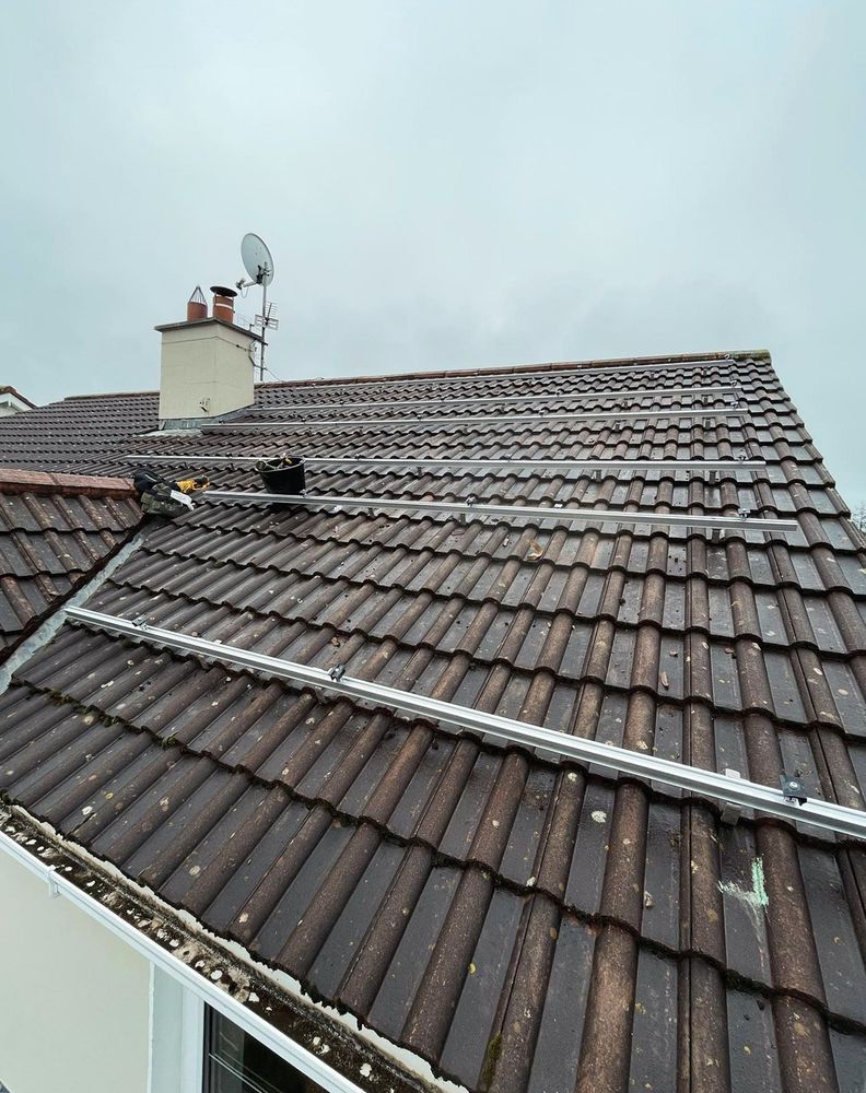 Slide of Tobin Hill Roofing