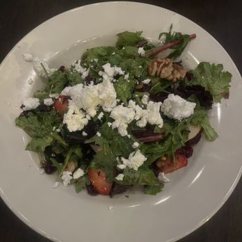 Pasta Bowl - Wicker Park - strawberry, pear, and walnut salad - Italian Near Me - Chicago, Illinois Pasta Bowl - Wicker Park - strawberry, pear, and walnut salad - Italian Near Me - Chicago, Illinois