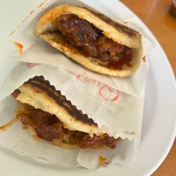 Quetzal Mexican Restaurant - Gorditas de chicarronrojo
