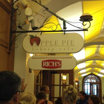 Apple Pie Bakery Café - Bakeries Near Me - Hyde Park, New York