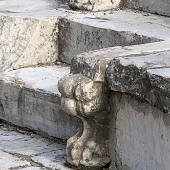 Odeion - Lions marking the rows - Landmarks & Historical Buildings Near Me - İzmir, 35