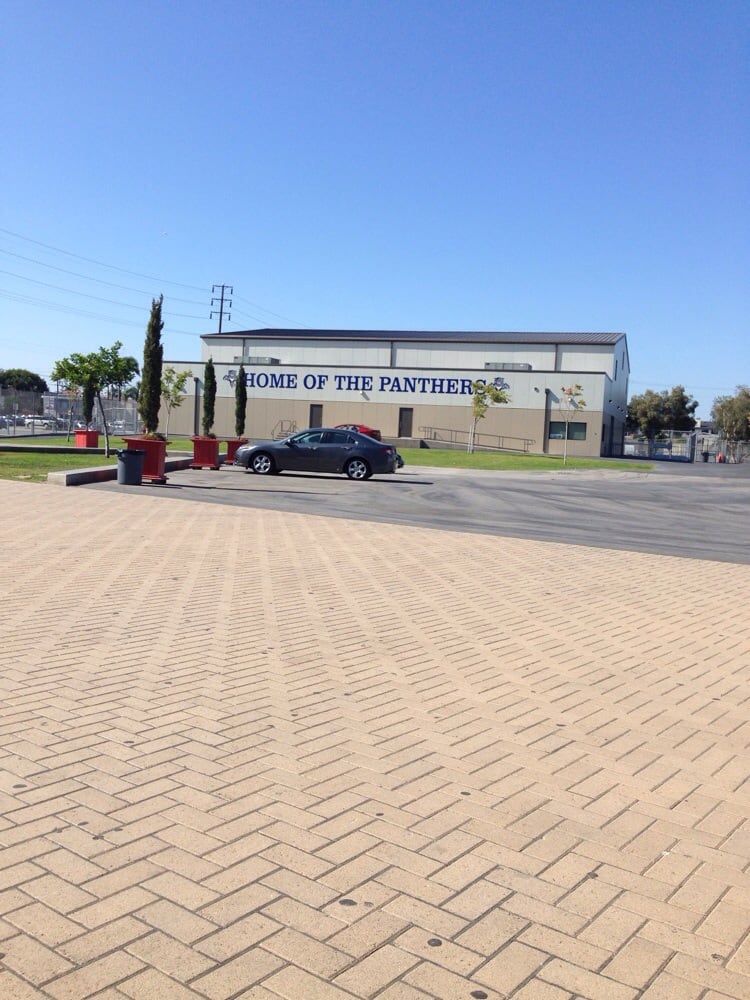 PRAIRIE VISTA MIDDLE SCHOOL Elementary Schools 13600 Prairie Ave