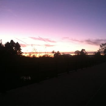 Jack's Pond Park - Sunset at Jack's Pond - Parks Near Me - San Marcos, California