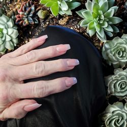 Luxor Nails