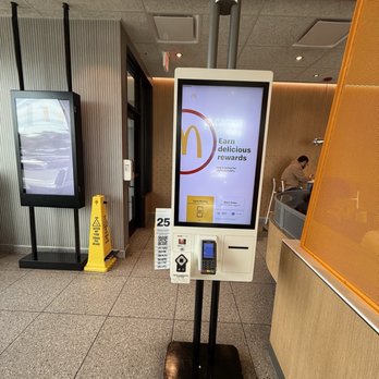 McDonald’s - Kiosk - Fast Food Near Me - Fort Myers, Florida McDonald’s - Kiosk - Fast Food Near Me - Fort Myers, Florida