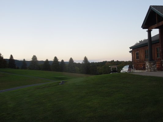 SIMSBURY FARMS GOLF COURSE PRO SHOP 100 Old Farms Rd West Simsbury 