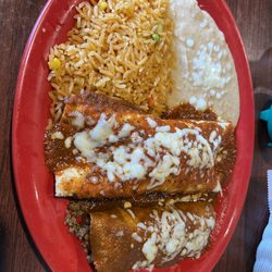 Casa Tequilla Mexican Grill - Lunch combo burrito and enchilada