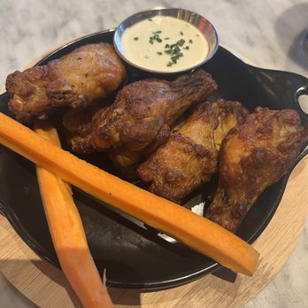 La Cage - Sports Bars Near Me - Laval, Quebec