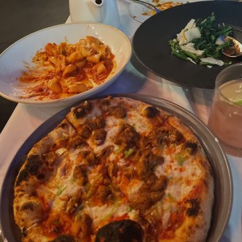 Crossroads Kitchen - Sicilian Supreme Pizza - Vegan Near Me - Los Angeles, California Crossroads Kitchen - Sicilian Supreme Pizza - Vegan Near Me - Los Angeles, California