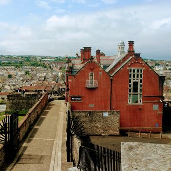 Martin McCrossan City Tours - Derry City Walls - Walking Tours Near Me - Derry, DRY Martin McCrossan City Tours - Derry City Walls - Walking Tours Near Me - Derry, DRY