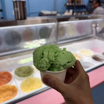 Castaways Ice Cream - Ice Cream & Frozen Yogurt Near Me - Honolulu, Hawaii Castaways Ice Cream - Ice Cream & Frozen Yogurt Near Me - Honolulu, Hawaii