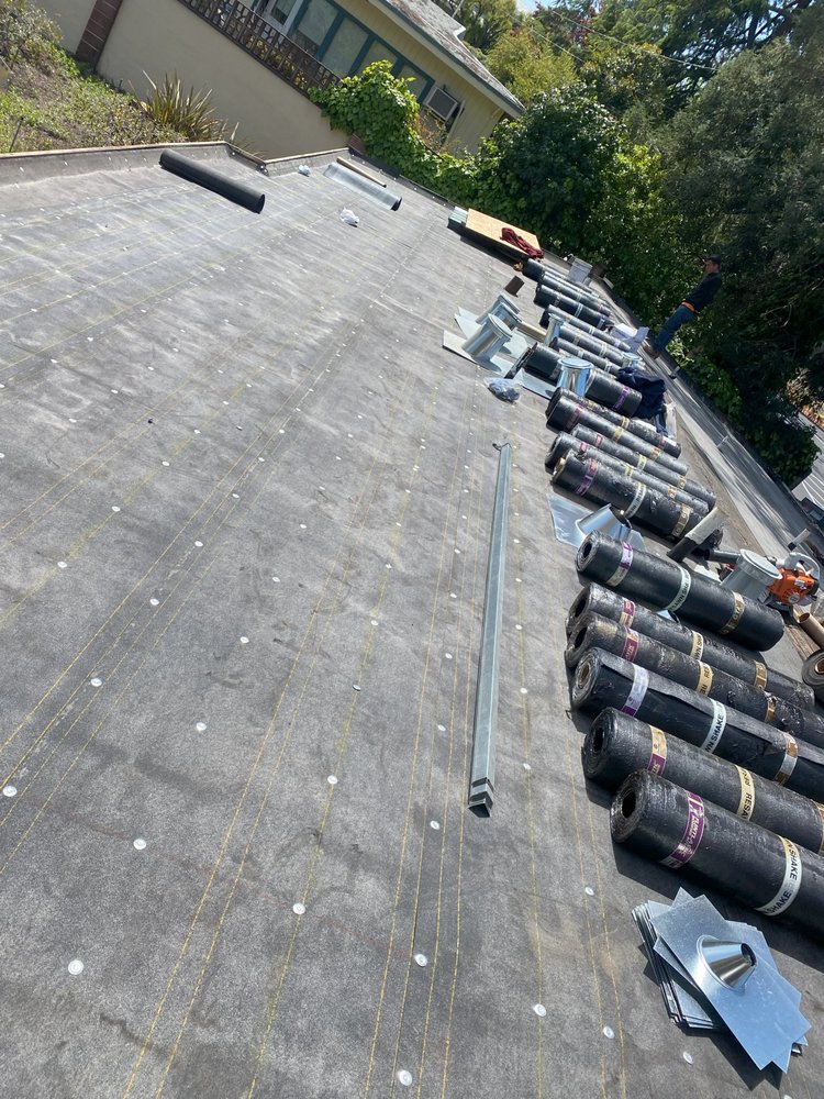 Slide of Golden Heights Roofing