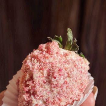Beary Boxes - Vegan strawberry shortcake - Desserts Near Me