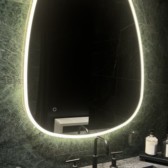 Quantum Wellness Spa - Locker room - Naturopathic/Holistic Near Me - Los Angeles, California