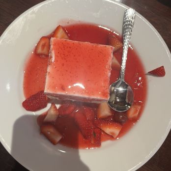 LongHorn Steakhouse - Yummy strawberry cake - Steakhouses Near Me - Burlington, North Carolina LongHorn Steakhouse - Yummy strawberry cake - Steakhouses Near Me - Burlington, North Carolina