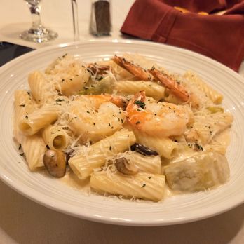 Ristorante Italiano - Creamy Artichoke & Mushroom ($19.00), with add-on Jumbo Shrimp (+$6.00) - Italian Near Me - Henderson, Nevada Ristorante Italiano - Creamy Artichoke & Mushroom ($19.00), with add-on Jumbo Shrimp (+$6.00) - Italian Near Me - Henderson, Nevada