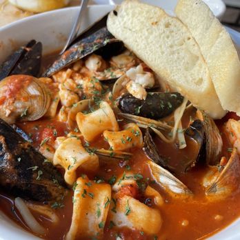 Lascala's Fire - Seafood Fra Diavolo - Pizza Near Me - Glassboro, New Jersey