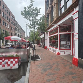 The Highroller Lobster - Seafood Near Me - Portland, Maine