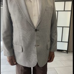 John  Custom Tailoring