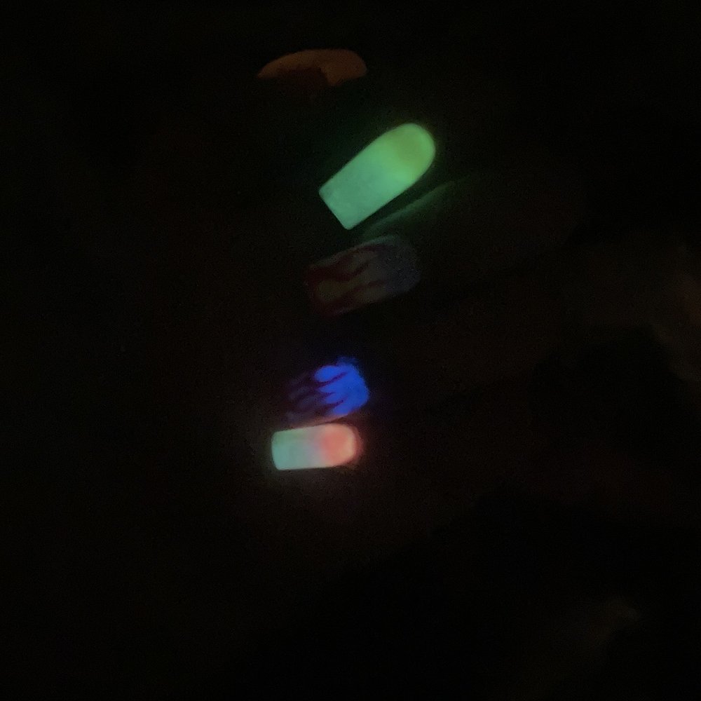 nails in the dark(: nails in the dark(: