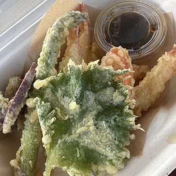 O’z kitchen - Shrim and veggie tempura - Food Trucks Near Me - Kealakekua, Hawaii
