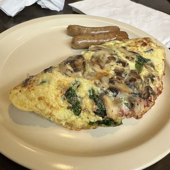 Embassy Suites by Hilton Valencia - Breakfast from 7am-10am. - Hotels Near Me - Valencia, California