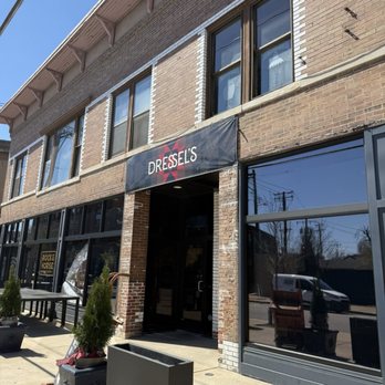 Dressel's Public House - Outside of restaurant - Pubs Near Me - Saint Louis, Missouri