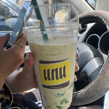 Unu Cafe - 6 toppings Jasmine milk tea - Bubble Tea Near Me - Westminster, California Unu Cafe - 6 toppings Jasmine milk tea - Bubble Tea Near Me - Westminster, California