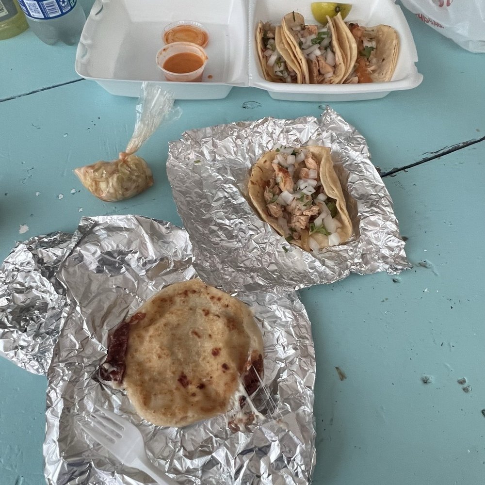 Tacos y Pupusas Los Ramos - Chicken Tacos & Pupusas - Food Trucks Near Me - Austin, Texas Tacos y Pupusas Los Ramos - Chicken Tacos & Pupusas - Food Trucks Near Me - Austin, Texas