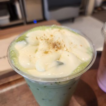 Wa-Iro - Banana creme matcha latte - Bakeries Near Me - Pasadena, California Wa-Iro - Banana creme matcha latte - Bakeries Near Me - Pasadena, California