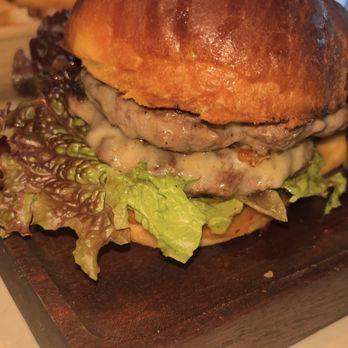 Rosemary - Rosemary Burger - Cocktail Bars Near Me - Ridley Park, Pennsylvania Rosemary - Rosemary Burger - Cocktail Bars Near Me - Ridley Park, Pennsylvania