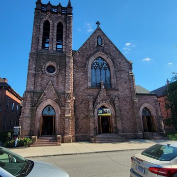 Dollinger's Motor Inn - Check out the red sandstone churches in downtown Albion. - Hotels Near Me - Albion, New York Dollinger's Motor Inn - Check out the red sandstone churches in downtown Albion. - Hotels Near Me - Albion, New York