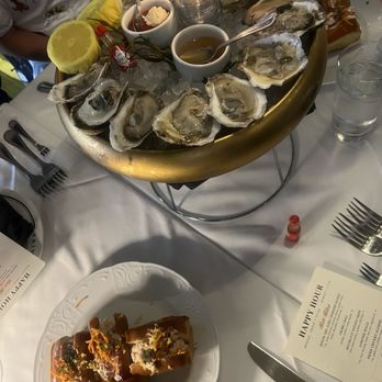 Prime & Provisions Steakhouse - Mini Lobster Rolls and Oysters - American Near Me - Chicago, Illinois