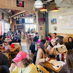 Ketchikan Crab & Go - Interior