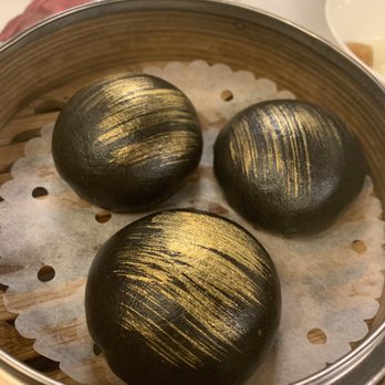 富聲魚翅海鮮酒家 - Egg yolk bun - Cantonese Near Me - Hong Kong, HK